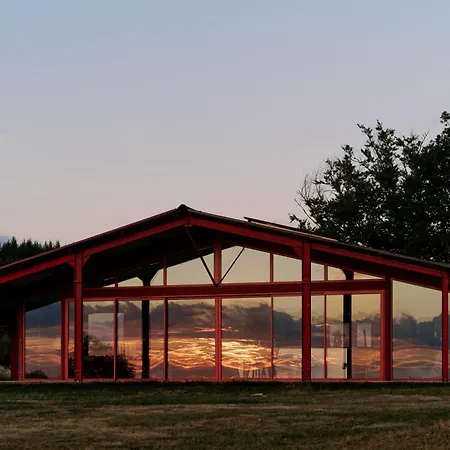 3 Bedroom Glass-house In Auvergne Vila Vollore-Montagne