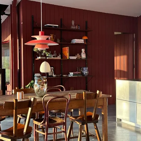 3 Bedroom Glass-house In Auvergne *