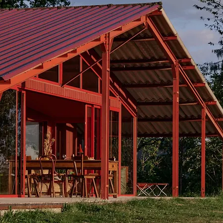 Vila 3 Bedroom Glass-house In Auvergne *