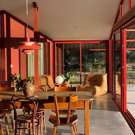 ヴィラ 3 Bedroom Glass-house In Auvergne *