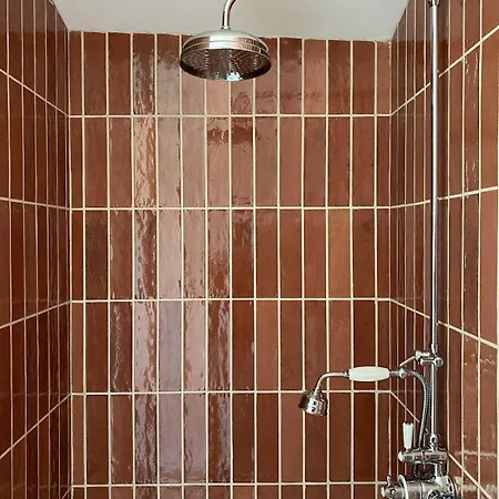 3 Bedroom Glass-house In Auvergne * Vollore-Montagne