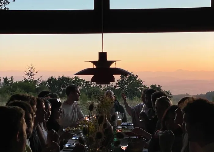 3 Bedroom Glass-house In Auvergne Vollore-Montagne