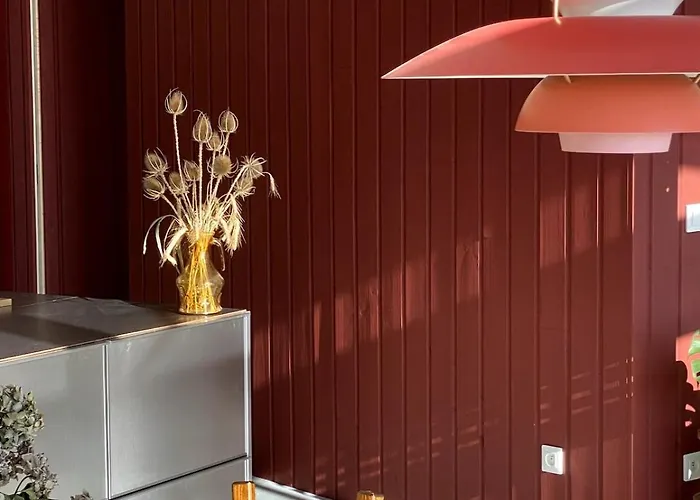 3 Bedroom Glass-house In Auvergne Vollore-Montagne