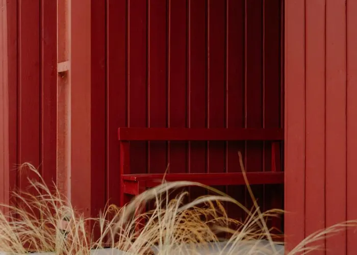 3 Bedroom Glass-house In Auvergne Vila *