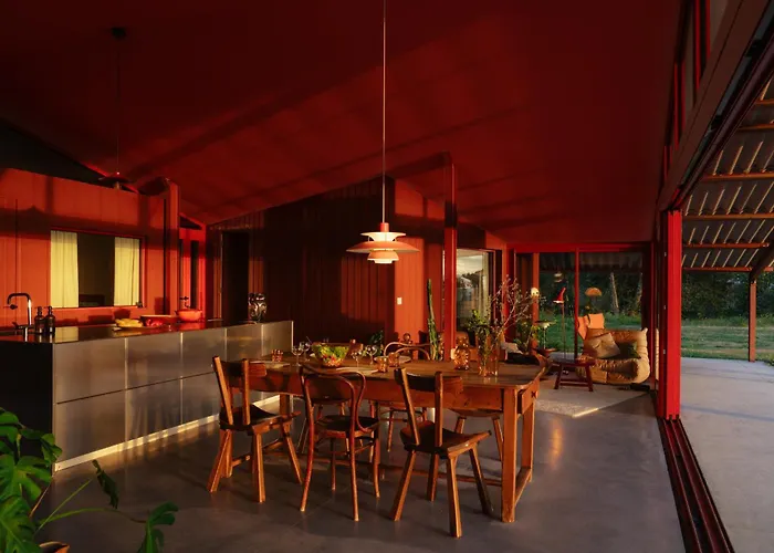 3 Bedroom Glass-house In Auvergne